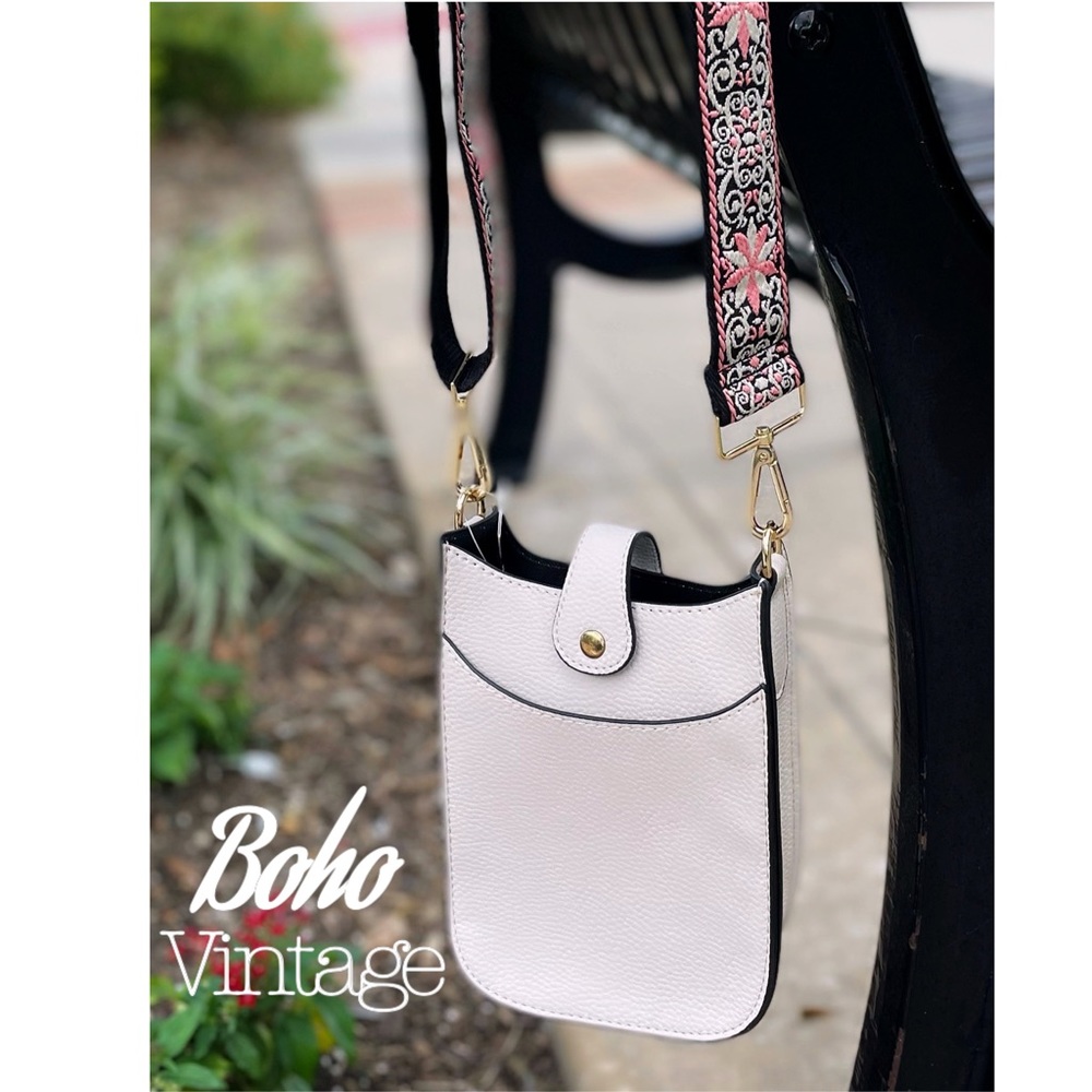 Crossbody Boho Guitar Strap Bag. - Picture 2 of 7